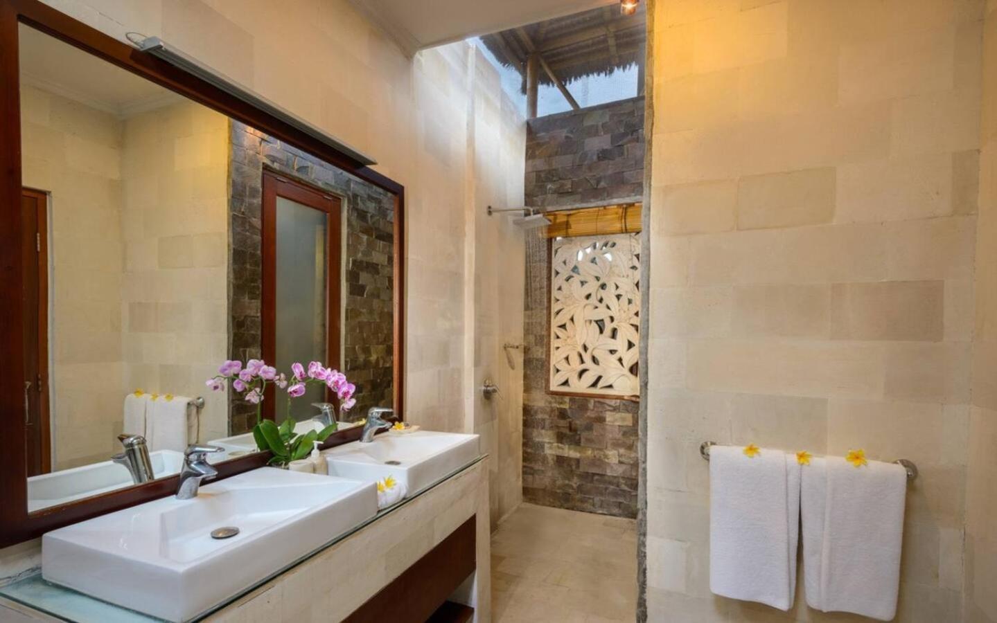 فيلا Heart Of Seminyak, 2Br, Sleeps 4, Walk To Bintang المظهر الخارجي الصورة