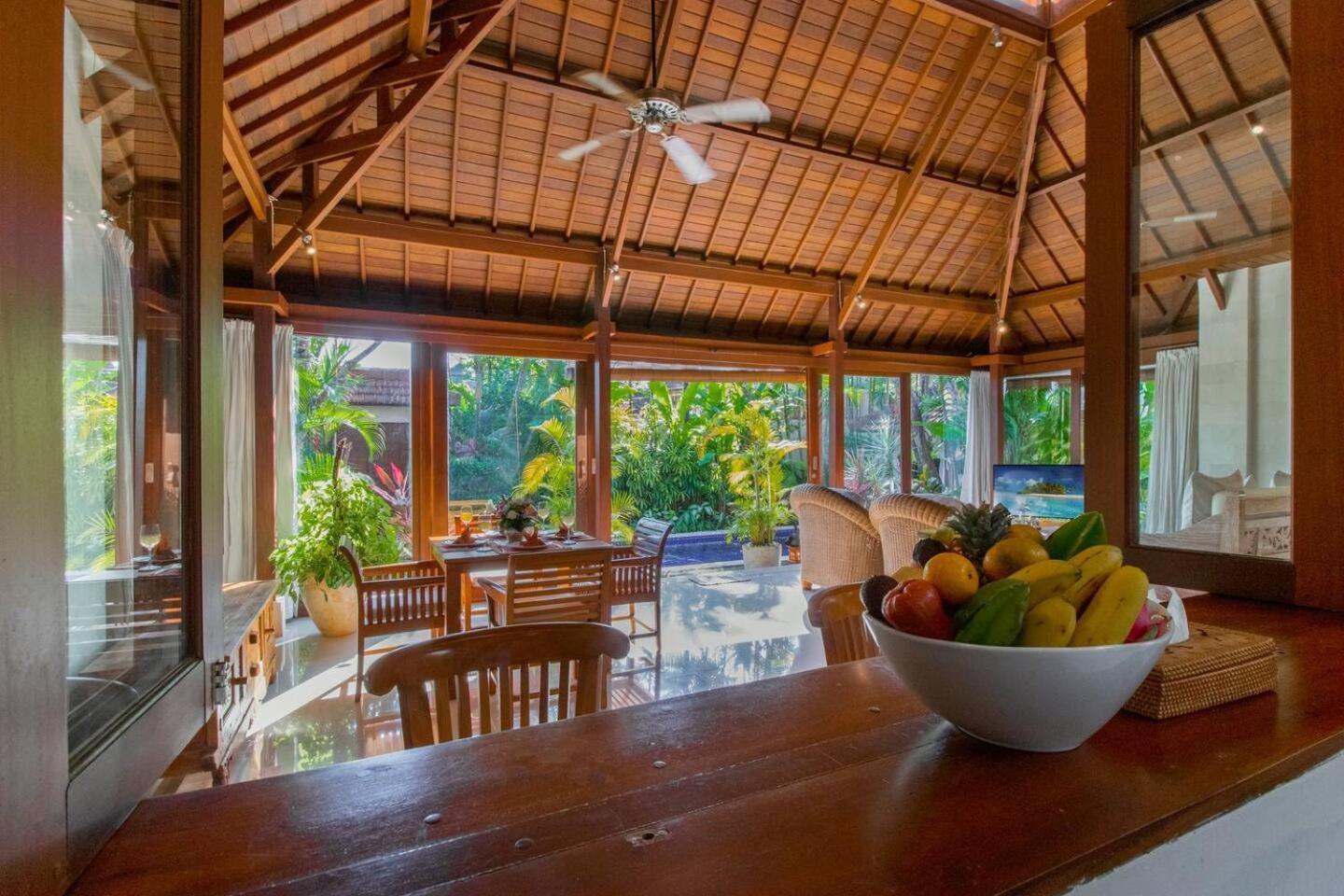 فيلا Heart Of Seminyak, 2Br, Sleeps 4, Walk To Bintang المظهر الخارجي الصورة